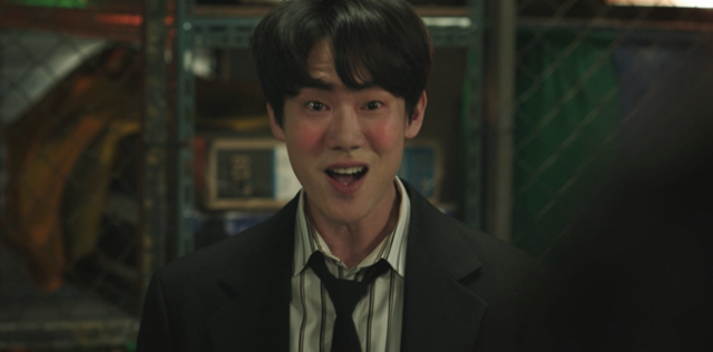 SBS 금토 드라마 '신이랑 법률사무소'에서 주인공 신이랑(유연석)이 귀신에 빙의된 모습. SBS 제공