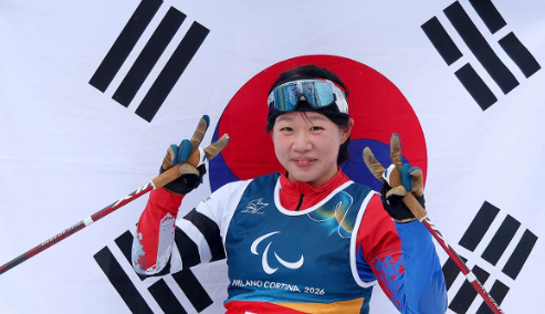 김윤지, '금빛 피날레'…한국 선수 최초로 메달 5개/출처: 연합뉴스