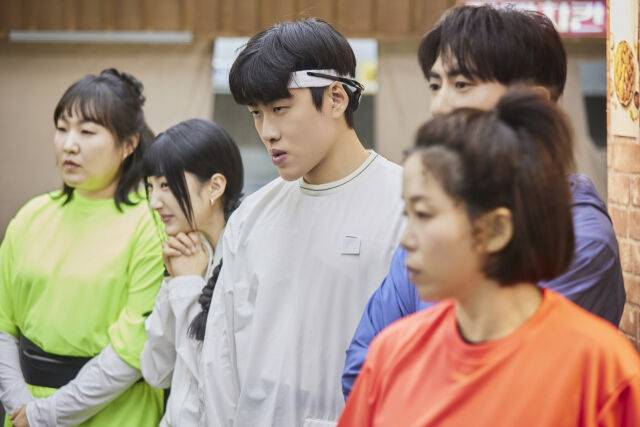 쿠팡플레이 예능 '자매치킨'