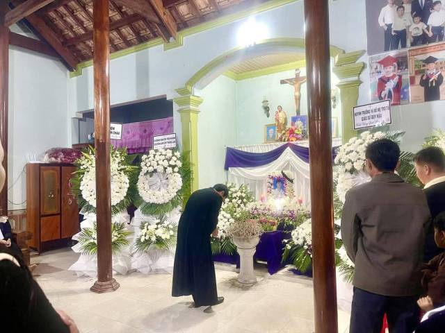 ▲고향의 한 성당에서 열린 뚜안 씨 추모식. ⓒ베트남교민SNS
