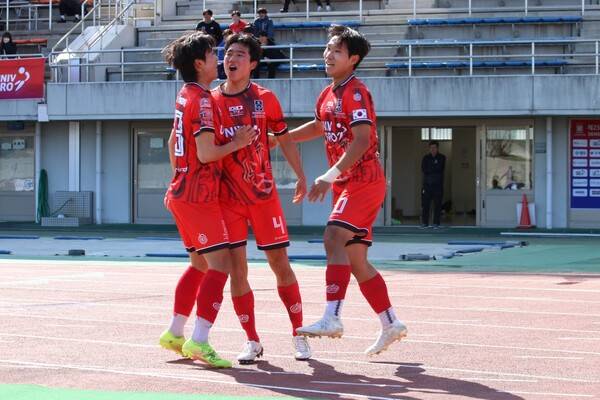 '유니브 프로' 체제에서 1년 만에 확 달라진 모습을 보인 대학 축구 선발팀 ⓒ한국대학축구연맹