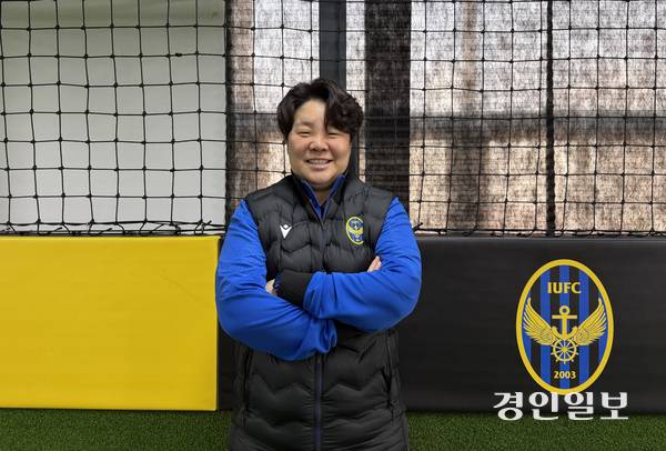 17일 인천 남동구 인천 유나이티드 아카데미 남동지부에서 만난 박청조 지부장. 2026.3.17 /백효은기자100@kyeongin.com