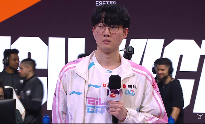 이미지 캡처=퍼스트 스탠드 방송.