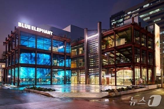 블루엘리펀트 제공
