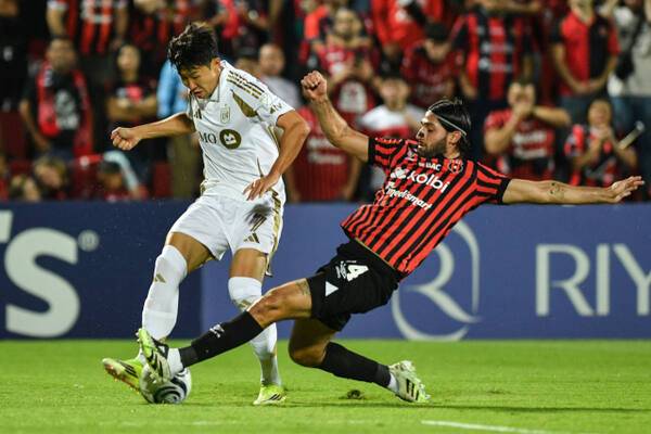 알라후엘렌세와의 경기에 출전한 손흥민. AFP=연합뉴스