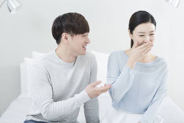 구취의 85~90%는 구강 내 문제에서 발생하며, 특히 혀 뒤쪽의 설태가 주요 원인이다. 클립아트코리아