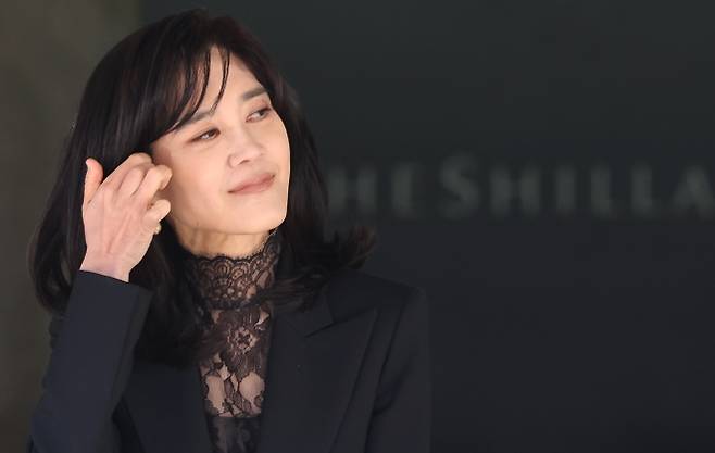 머리 쓸어넘기는 이부진 사장 - 이부진 호텔신라 사장이 19일 오전 서울 중구 삼성전자 장충동 사옥에서 열린 호텔신라 정기 주주총회에 참석한 후 이동하고 있다. 2026.3.19 뉴스1