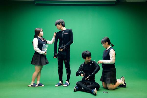 안양문화고등학교 학생들이 ‘모션캡처’를 하고 있다. /안양문화고 제공