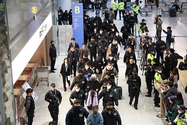 '캄보디아 범죄조직' 한국인 강제송환 ⓒ연합뉴스