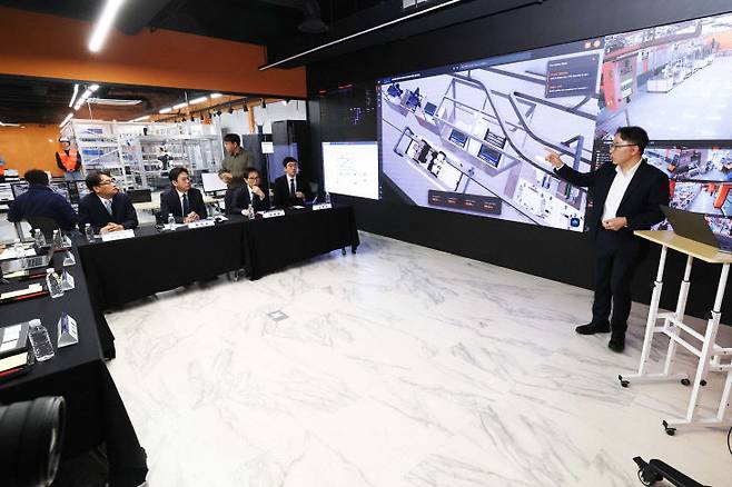 23일 KAIST 카이로스 운영 계획 설명 중인 장영재 교수. (사진=KAIST 제공)