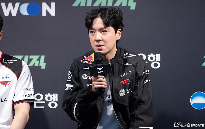 T1 '꼬마' 김정균 감독