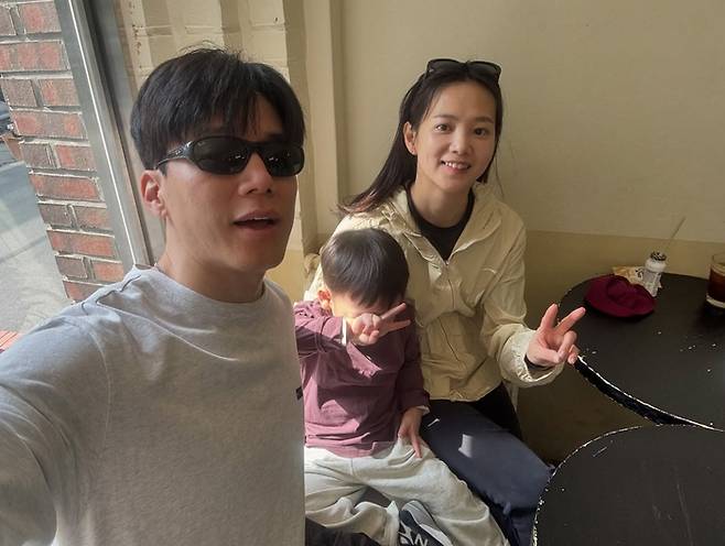 김무열-윤승아. 윤승아 SNS.