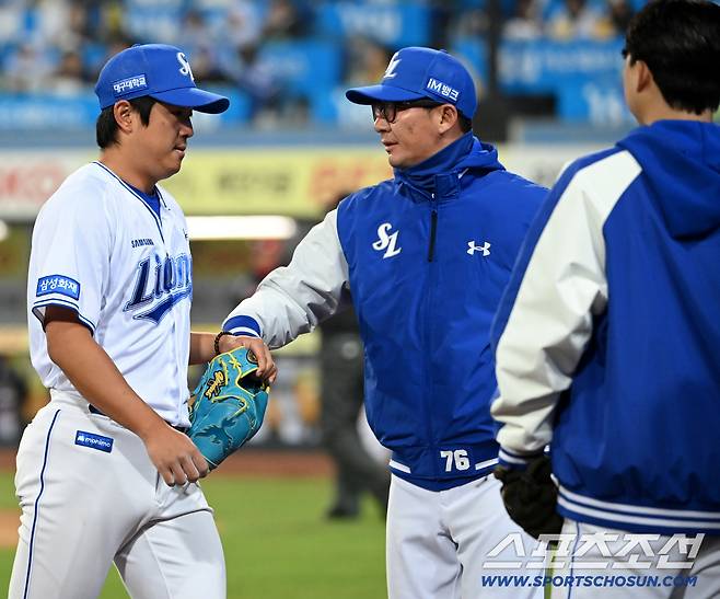 23일 대구삼성라이온즈파크에서 열린 KIA와 삼성의 시범경기. 4회초 투구를 무실점으로 마친 삼성 양창섭이 더그아웃으로 향하고 있다. 대구=허상욱 기자wook@sportschosun.com/2026.03.23/