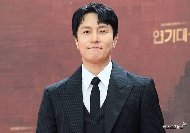 김동완