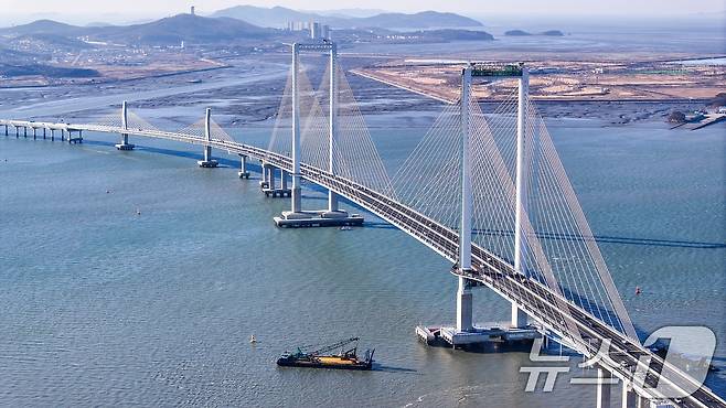 인천 영종도와 육지를 잇는 세 번째 교량인 제3연륙교(청라하늘대교) 2026.1.5 ⓒ 뉴스1 이호윤 기자