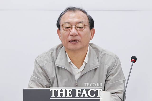 각 정당이 앞다퉈 정치 개혁과 혁신을 선도하겠다며 '젊은 피'를 지원하고 있다. 사진은 이정현 국민의힘 공천관리위원장. /박헌우 기자