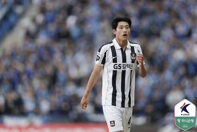 K리그 10대 돌풍의 주역인 FC서울(1부) 미드필더 손정범. 사진 프로축구연맹