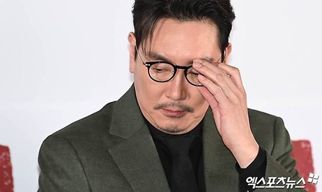 배우 조진웅