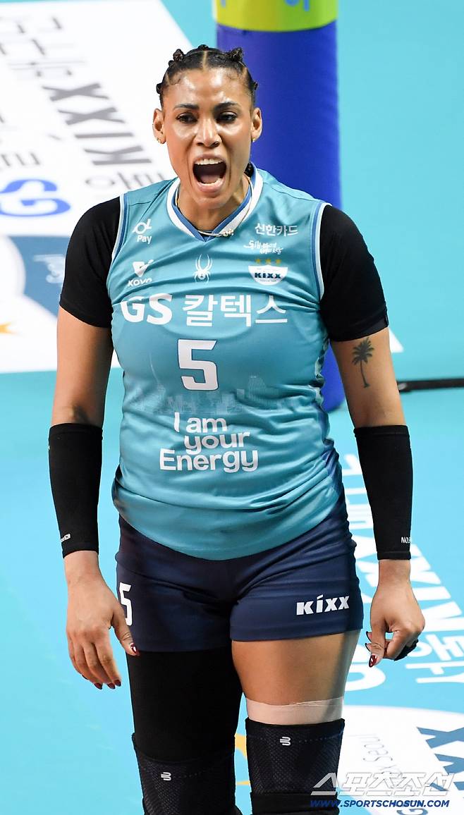 24일 장충체육관에서 열린 V리그 준PO GS칼텍스와 흥국생명의 경기. GS칼텍스 실바가 득점 후 환호하고 있다. 장충=박재만 기자 pjm@sportschosun.com/2026.03.24/