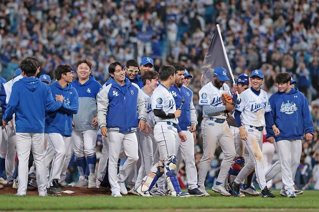 삼성 선수단. 삼성 제