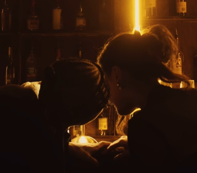 ‘유 앤 미’ 뮤직비디오 속 도끼와 이하이.사진=SNS 캡처