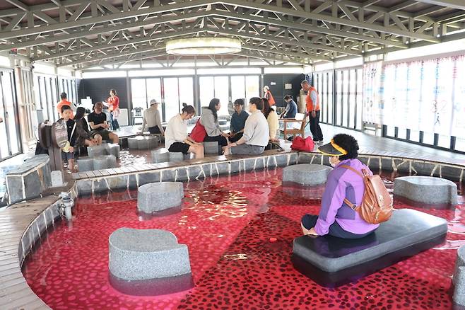 논산딸기축제 딸기족욕장 / 사진= 문서연 여행+ 기자