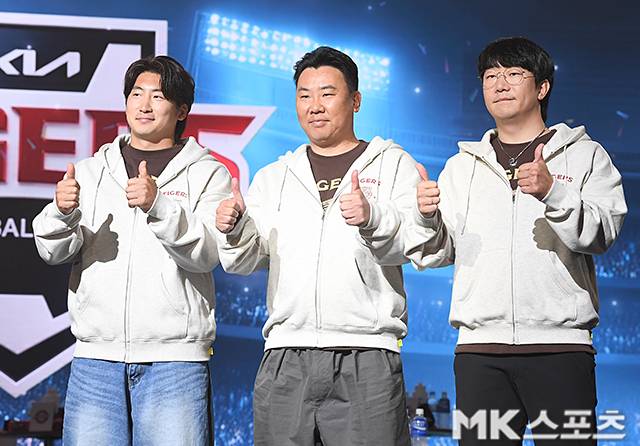 ‘2026 KBO 미디어데이’가 26일 서울 송파구 롯데호텔 월드에서 진행됐다. 나성범, 이범호 감독, 양현종이 미디어데이에 참석하고 있다. 사진(잠실 서울)=천정환 기자