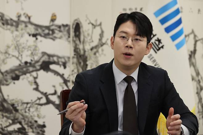 박달재 수원지검 안산지청 검사가 지난 16일 파이낸셜뉴스와의 인터뷰를 진행하고 있다. 사진=서동일 기자.