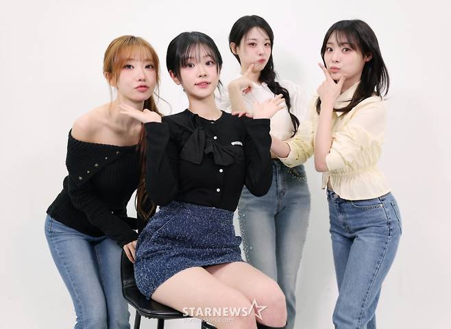 (왼쪾부터) 밴드 QWER 마젠타, 쵸단, 히나, 시연 /사진=이동훈