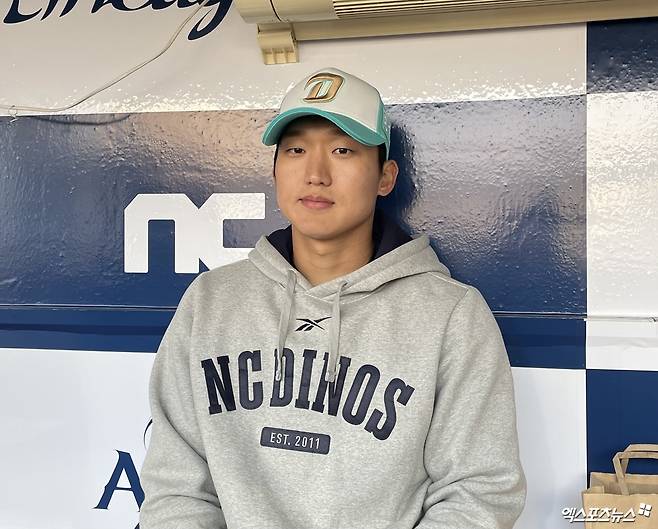 NC 다이노스 구창모가 28일 창원NC파크에서 열린 2026 신한 SOL KBO리그 두산 베어스와 정규시즌 개막전 이후 취재진과 인터뷰에 응하고 있다. 창원, 김유민 기자