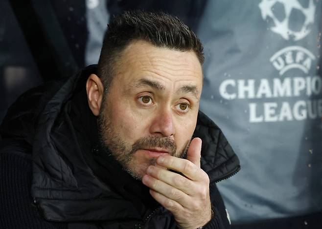 Soccer Football - UEFA Champions League - Club Brugge v Olympique de Marseille - Jan Breydel Stadium, Bruges, Belgium - January 28, 2026 Olympique de Marseille coach Roberto De Zerbi before the match REUTERS/Yves Herman
<저작권자(c) 연합뉴스, 무단 전재-재배포, AI 학습 및 활용 금지>