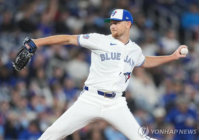 에릭 라우어의 투구 모습. AP=연합뉴스