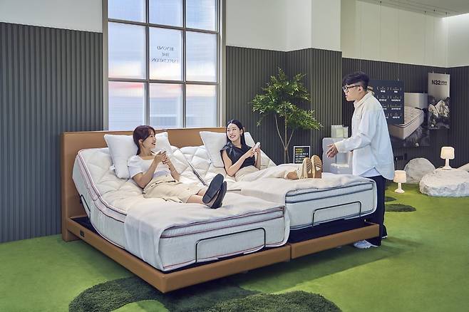 시몬스의 'N32 모션베드'./제공=시몬스