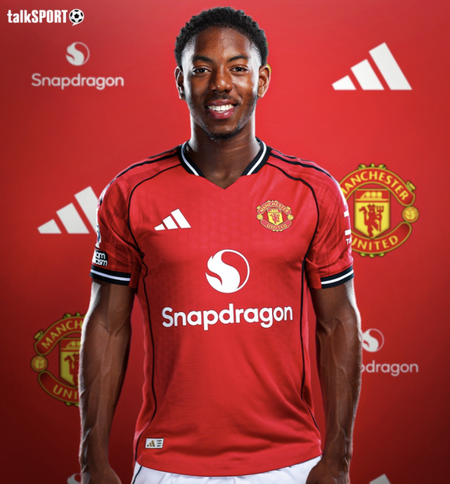 마일스 루이스 스켈리/영국 '토크스포츠'