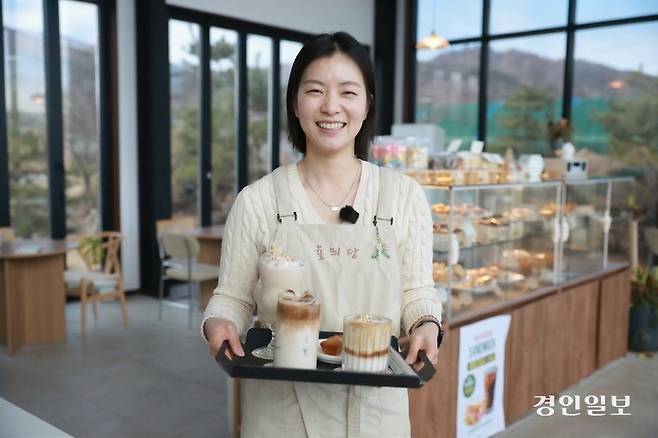연천 율무 활용 카페 ‘율믜당’ 이혜련 대표. /김도윤PD lkjkdy02@kyeongin.com