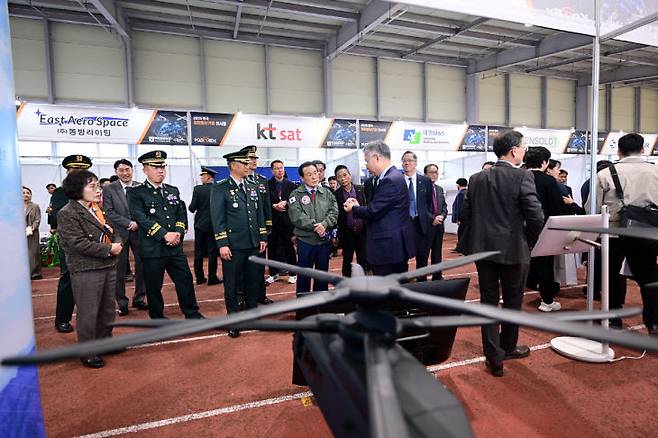 회전익기전시회 장면.(사진=육군항공학교 제공)