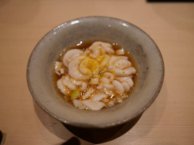 도쿄 스시 하루 시라코찜. ⓒ김새봄