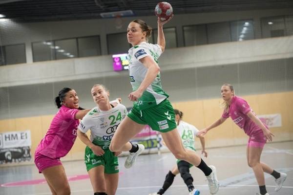 사진 2025/26 헝가리 여자 핸드볼 K&H 리그 교리 아우디와 모이라 부다외르시 경기 모습, 사진 출처=교리 아우디