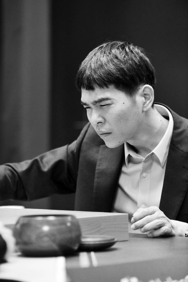 알파고와 대국 중인 이세돌 9단. 이시용 작가 제공