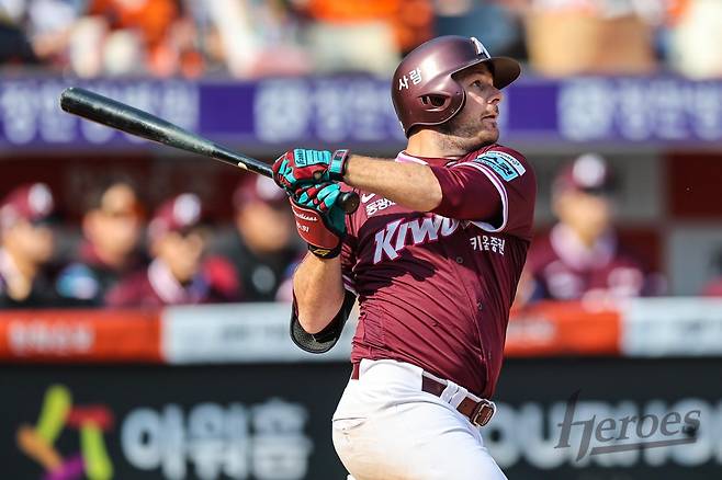 키움 트렌턴 브룩스는 3월 31일 인천 SSG전서 리드오프로 나선다. 키움은 그의 콘택트와 출루 능력에 많은 기대를 하고 있다. 사진제공|키움 히어로즈