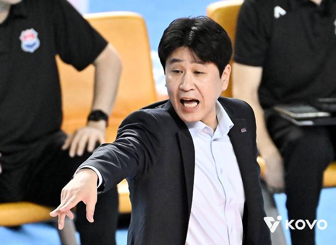 김종민 한국도로공사 감독.