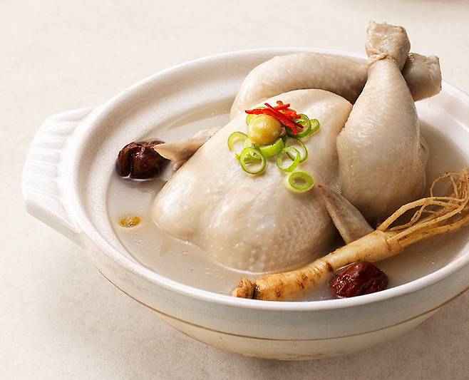 청정원 호밍스 삼계탕 예시 사진.