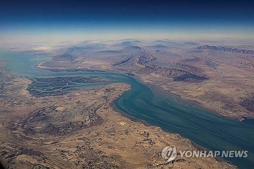 호르무즈 해협 북쪽 게슘섬 항공사진 [로이터 연합뉴스 자료사진.