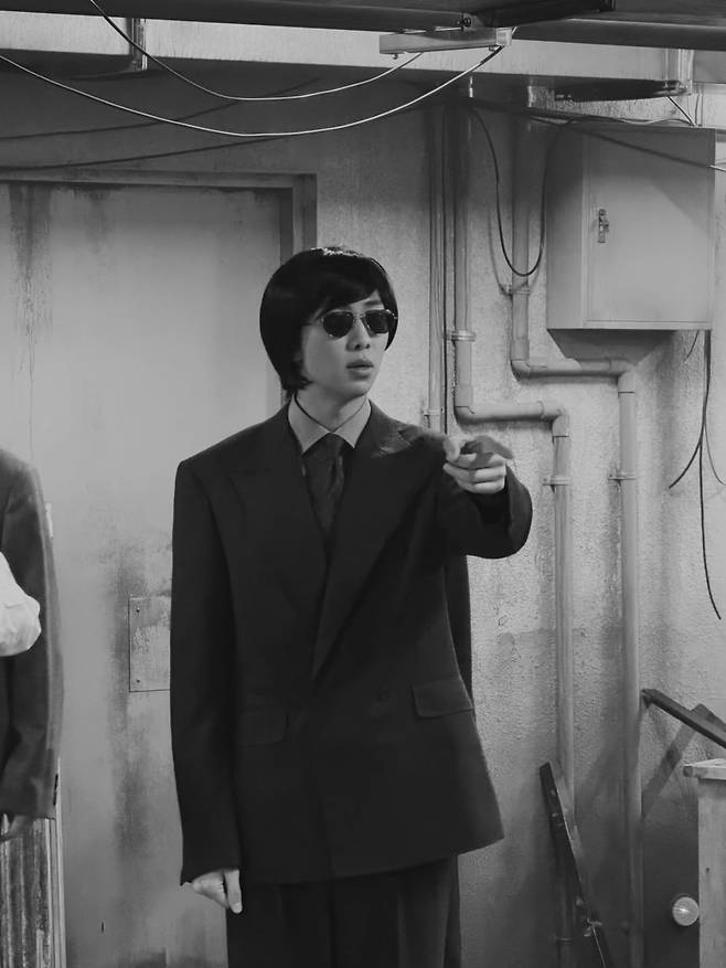 사진 = RM 인스타그램