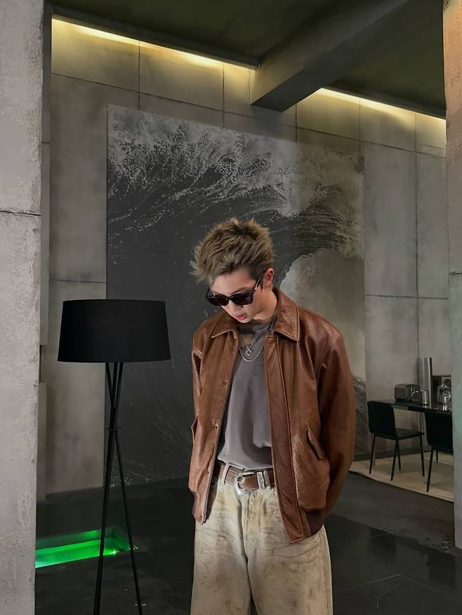 사진 = RM 인스타그램