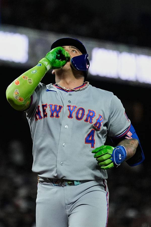 알바레즈는 홀로 홈런 두 개 기록했다. 사진= AP= 연합뉴스 제공