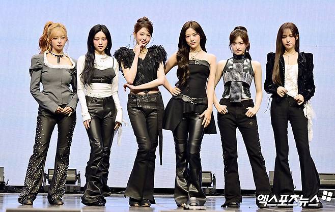 아이브(IVE) 레이, 가을, 장원영, 안유진, 이서, 리즈