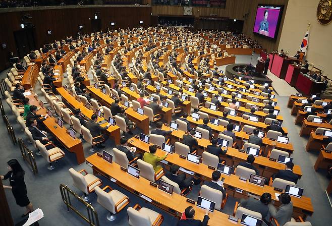 이재명 대통령이 2일 국회에서 추가경정예산안 시정연설을 하고 있다. / 연합뉴스