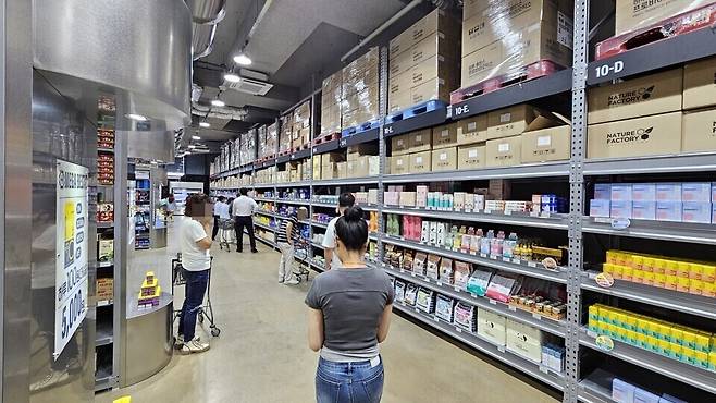 ▲ 수도권에 위치한 창고형 약국 / 연합뉴스