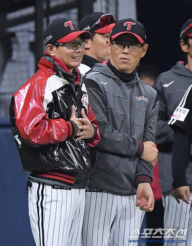 '나 심장 떨어질 뻔했다'